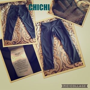 ⬇️price drop ChiChi new black yoga open design leg